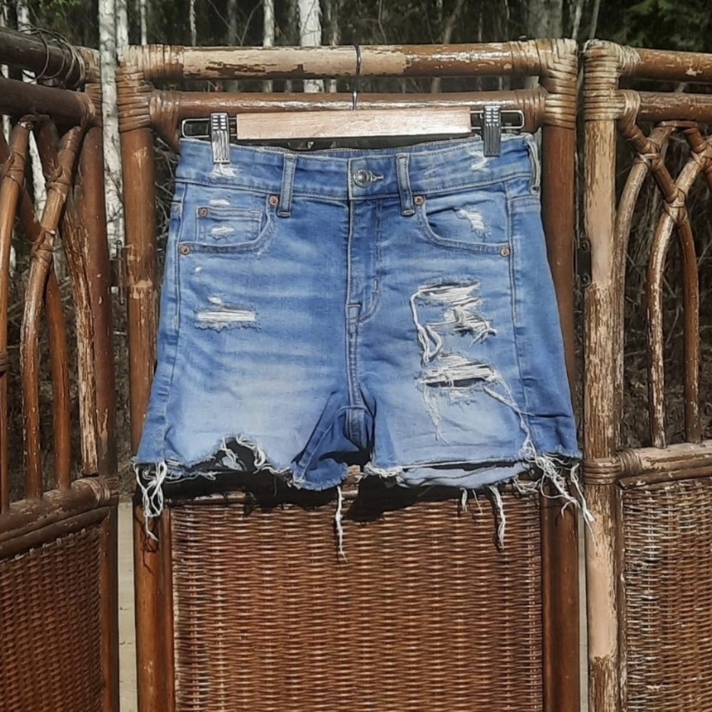 🌟3/50 Distressed Blue Denim Shorts